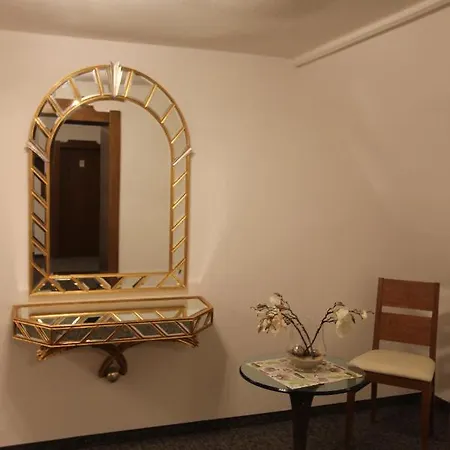 Roessle Hotel 3*