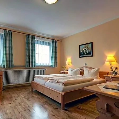Roessle 3*