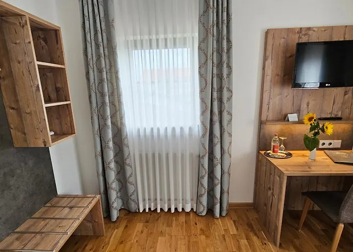 Hotel Gasthof Rossle 3*